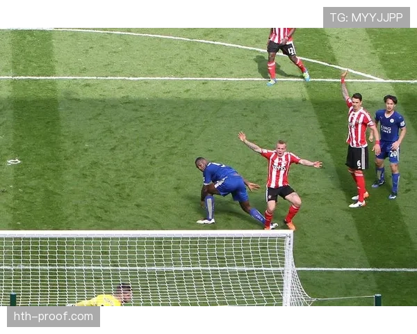 坎塞洛传球失误引发热议 防线受考验盼球队状态回暖