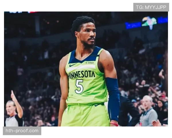 埃默森·帕尔梅拉闪耀英超，新星崛起引多方关注