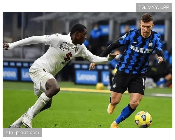 埃斯本赛季防守数据表现稳健，拦截与抢断效率持续提升